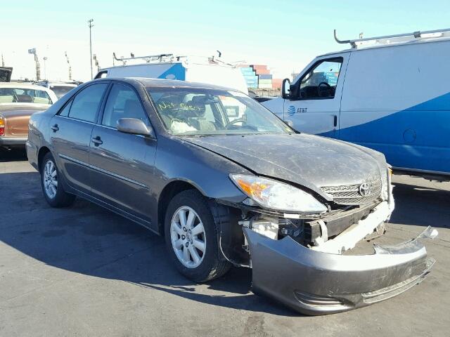 JTDBE32K120070054 - 2002 TOYOTA CAMRY LE GRAY photo 1