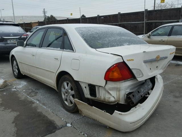 4T1BF28B4YU029347 - 2000 TOYOTA AVALON XL WHITE photo 3