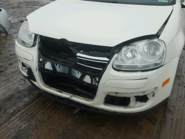 3VWRZ71K78M176720 - 2008 VOLKSWAGEN JETTA SE WHITE photo 9