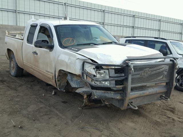 1GC2KXCG4BZ183146 - 2011 CHEVROLET SILVERADO WHITE photo 1