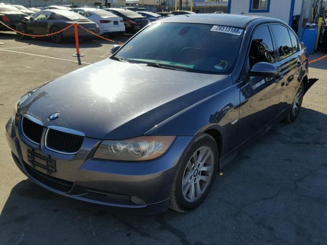 WBAVC53507FZ76060 - 2007 BMW 328 I SULE GRAY photo 2