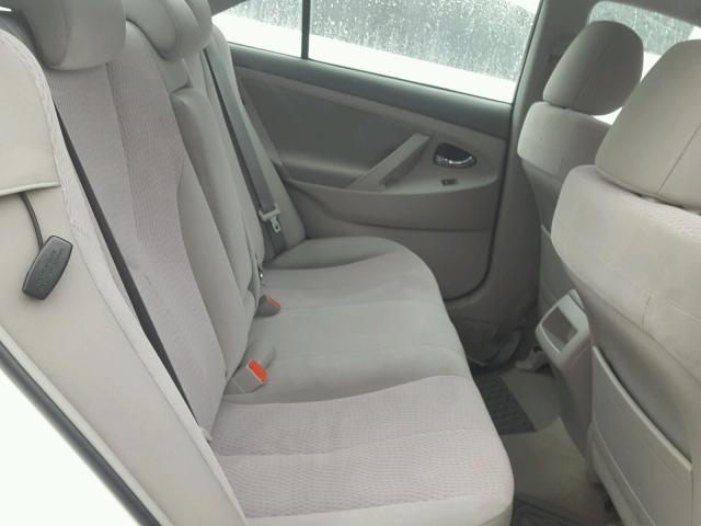 4T1BF3EK7BU656948 - 2011 TOYOTA CAMRY BASE WHITE photo 6