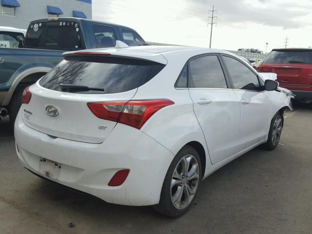 KMHD35LE8DU138716 - 2013 HYUNDAI ELANTRA GT WHITE photo 4