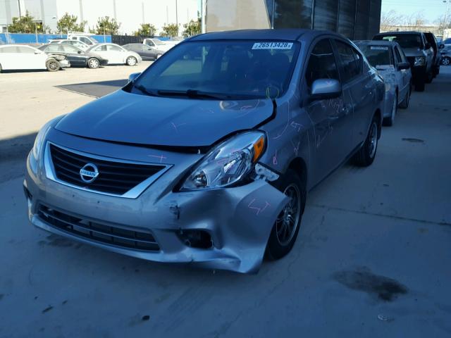 3N1CN7AP0CL942482 - 2012 NISSAN VERSA S SILVER photo 2