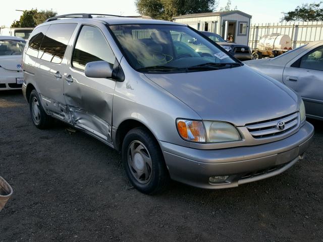 4T3ZF13C42U492158 - 2002 TOYOTA SIENNA LE SILVER photo 1