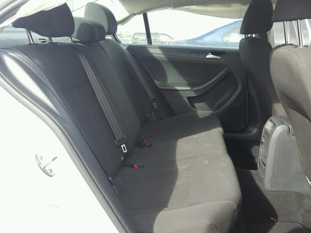 3VW2K7AJ7FM303363 - 2015 VOLKSWAGEN JETTA BASE თეთრი ფოტო 6
