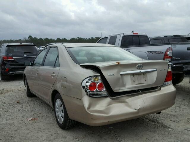 4T1BE32K45U590547 - 2005 TOYOTA CAMRY LE GOLD photo 3