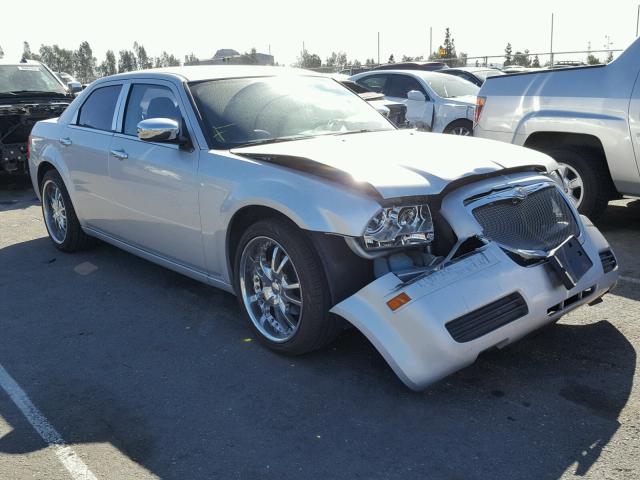 2C3KA43R37H868902 - 2007 CHRYSLER 300 SILVER photo 1