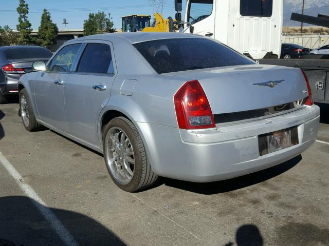 2C3KA43R37H868902 - 2007 CHRYSLER 300 SILVER photo 3