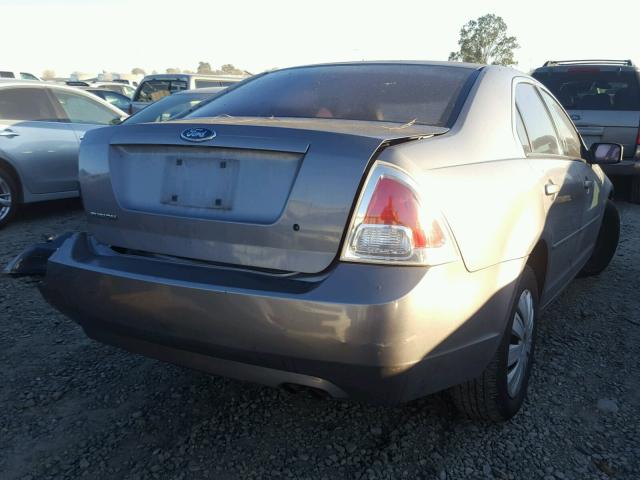 3FAFP06Z96R132944 - 2006 FORD FUSION S GRAY photo 4