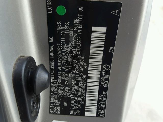 5TDZK22C19S251026 - 2009 TOYOTA SIENNA XLE SILVER photo 10