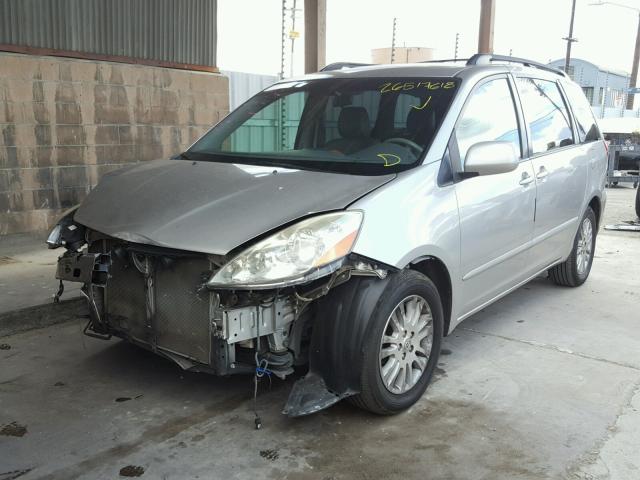 5TDZK22C19S251026 - 2009 TOYOTA SIENNA XLE SILVER photo 2