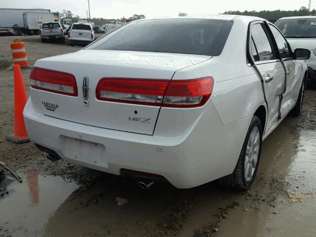 3LNHL2GC0AR646979 - 2010 LINCOLN MKZ WHITE photo 4