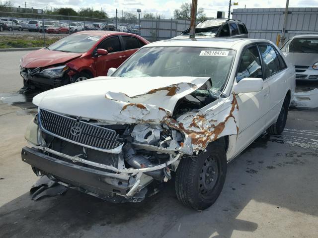 4T1BF28B42U238692 - 2002 TOYOTA AVALON XL WHITE photo 2