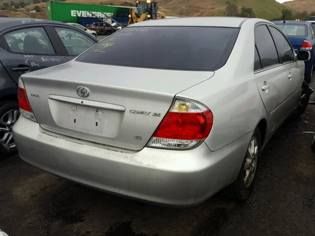 4T1BF32K25U607424 - 2005 TOYOTA CAMRY LE SILVER photo 4