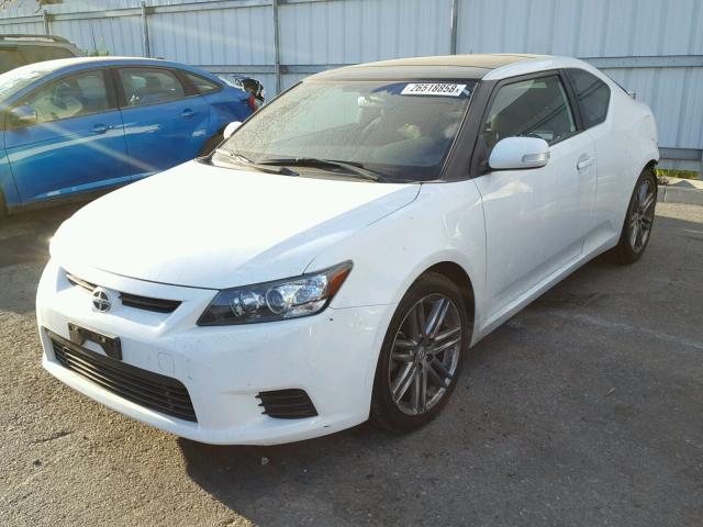 JTKJF5C76D3050746 - 2013 TOYOTA SCION TC 白色 照片 2