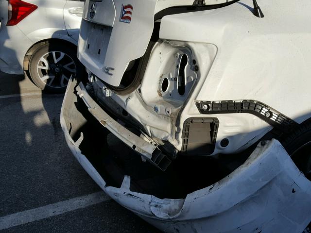 JTKJF5C76D3050746 - 2013 TOYOTA SCION TC 白色 照片 9