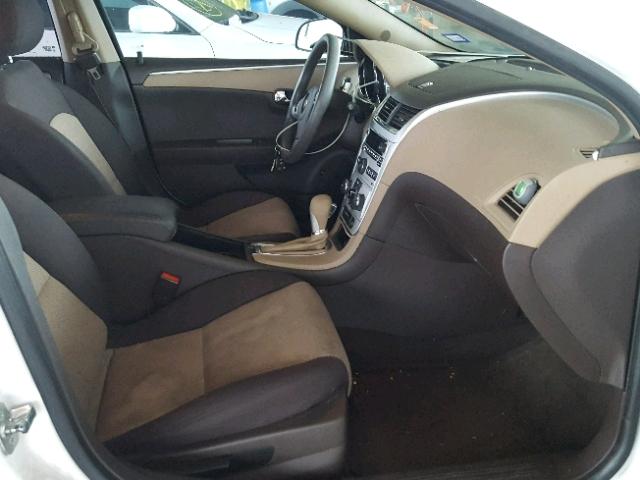 1G1ZB5E02CF345418 - 2012 CHEVROLET MALIBU LS თეთრი ფოტო 5