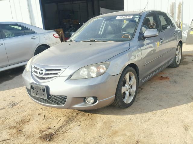 JM1BK343361483429 - 2006 MAZDA 3 HATCHBAC GRAY photo 2