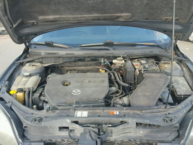 JM1BK343361483429 - 2006 MAZDA 3 HATCHBAC GRAY photo 7