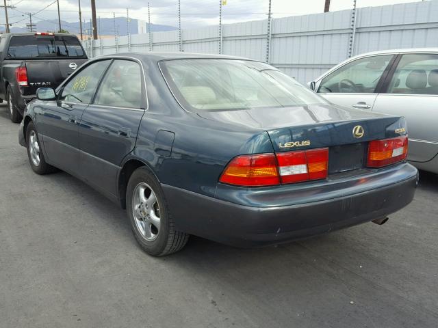 JT8BF22G4V0067431 - 1997 LEXUS ES 300 GREEN photo 3