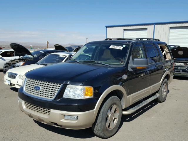 1FMFU17516LA25806 - 2006 FORD EXPEDITION BLACK photo 2