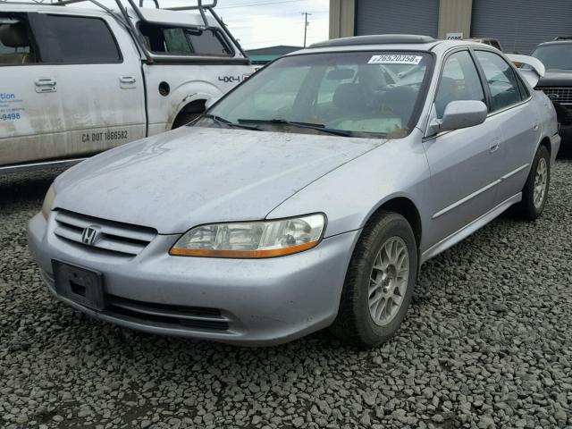 1HGCG16521A047349 - 2001 HONDA ACCORD EX SILVER photo 2