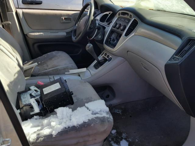 JTEEP21A940014811 - 2004 TOYOTA HIGHLANDER SILVER photo 5