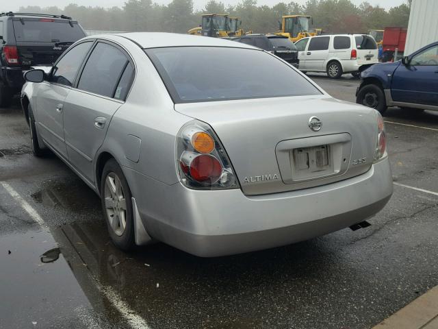 1N4AL11D14C142189 - 2004 NISSAN ALTIMA BAS SILVER photo 3