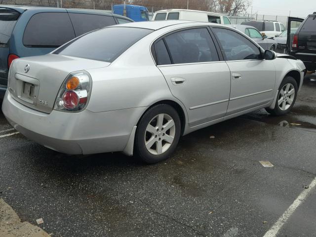 1N4AL11D14C142189 - 2004 NISSAN ALTIMA BAS SILVER photo 4