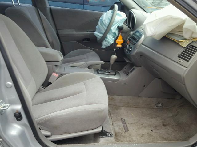 1N4AL11D14C142189 - 2004 NISSAN ALTIMA BAS SILVER photo 5