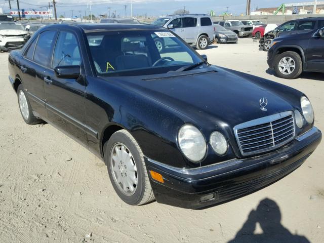 WDBJF55F2TJ015464 - 1996 MERCEDES-BENZ E 320 BLACK photo 1