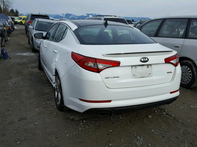 5XXGR4A60DG213937 - 2013 KIA OPTIMA SX WHITE photo 3