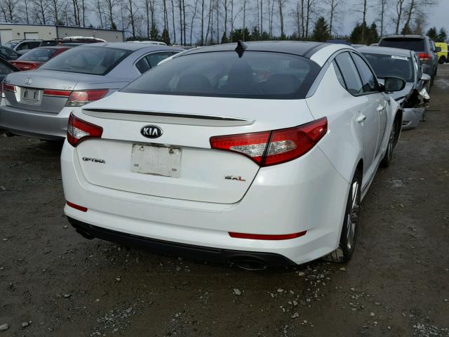 5XXGR4A60DG213937 - 2013 KIA OPTIMA SX WHITE photo 4