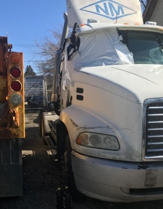 1M1AE06Y54N016044 - 2004 MACK 600 CX600 WHITE photo 10