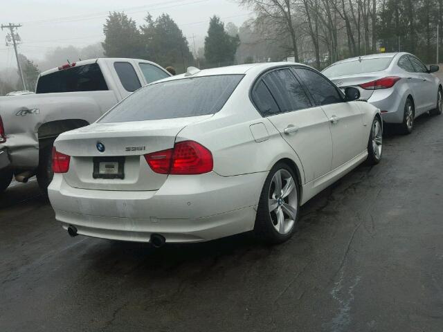 WBAPM77529NL88214 - 2009 BMW 335 I WHITE photo 4