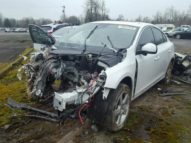 YV1612FS7D2202141 - 2013 VOLVO S60 T5 WHITE photo 2