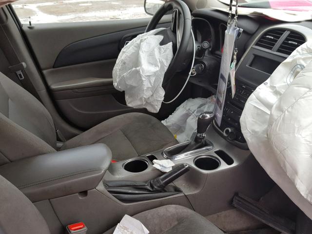 1G11B5SL3FF176803 - 2015 CHEVROLET MALIBU LS ნაცრისფერი ფოტო 5