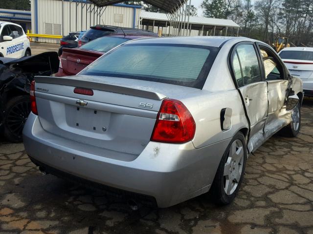 1G1ZW531X6F258239 - 2006 CHEVROLET MALIBU SS SILVER photo 4