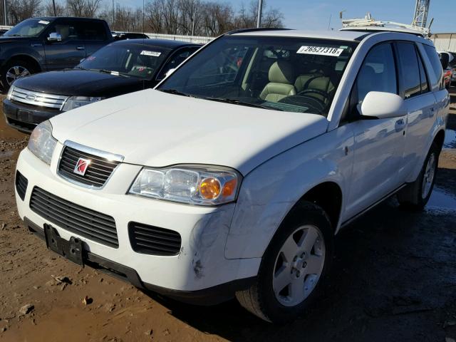 5GZCZ63457S877973 - 2007 SATURN VUE WHITE photo 2