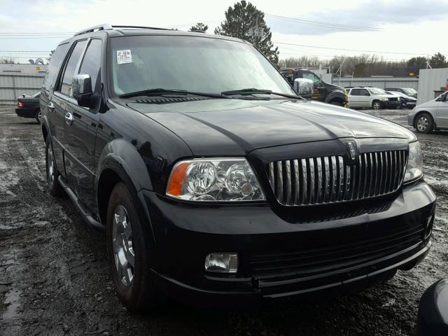 5LMFU28526LJ15581 - 2006 LINCOLN NAVIGATOR BLACK photo 1