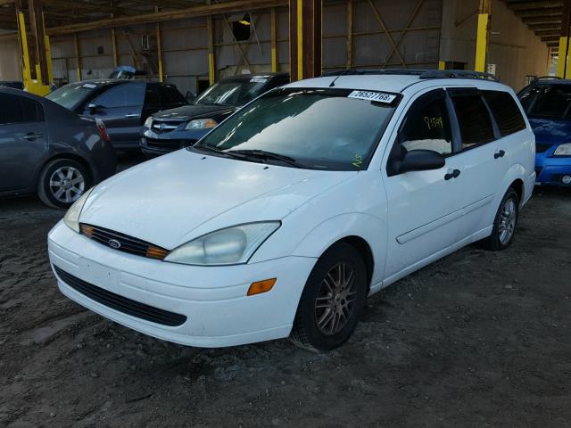 1FAFP36392W144550 - 2002 FORD FOCUS SE WHITE photo 2