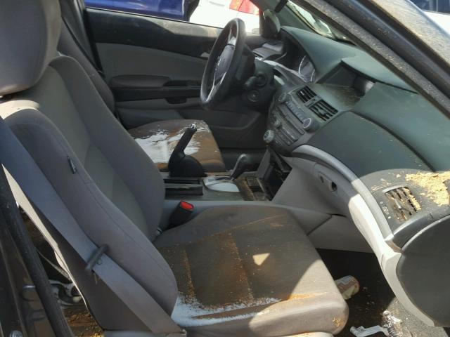 1HGCP2F44CA143029 - 2012 HONDA ACCORD LXP GRAY photo 5