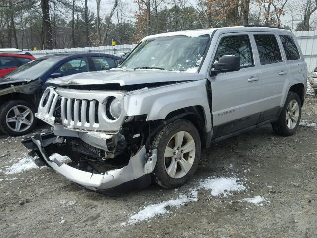 1J4NF1GB3BD278995 - 2011 JEEP PATRIOT SP SILVER photo 2