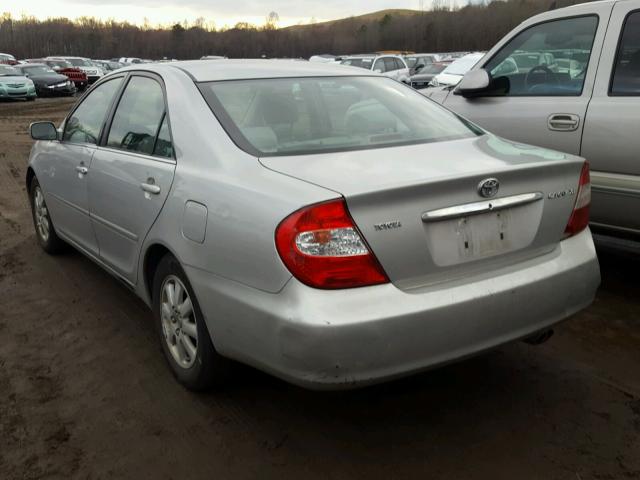 4T1BE32K04U261522 - 2004 TOYOTA CAMRY LE SILVER photo 3