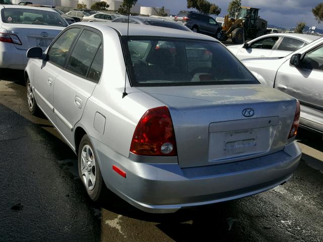 KMHCG45C34U547602 - 2004 HYUNDAI ACCENT GL GRAY photo 3