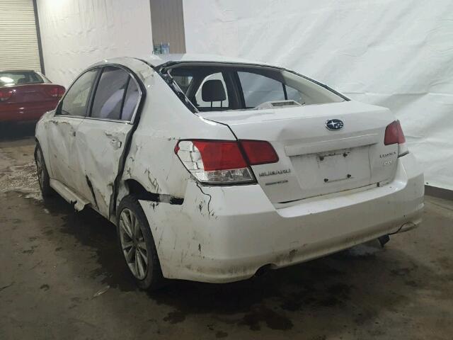 4S3BMBB63D3048655 - 2013 SUBARU LEGACY 2.5 WHITE photo 3