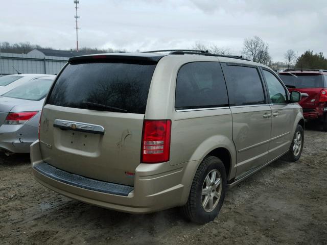 2A8HR54P18R148746 - 2008 CHRYSLER TOWN & COU TAN photo 4