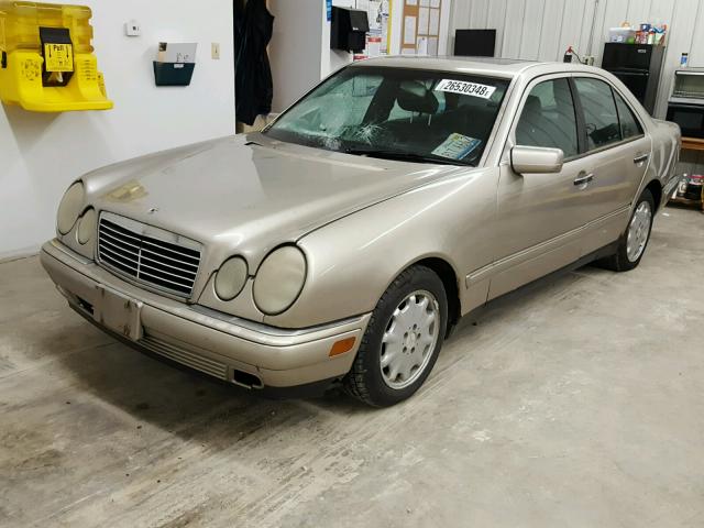 WDBJF65HXXA766731 - 1999 MERCEDES-BENZ E 320 GOLD photo 2