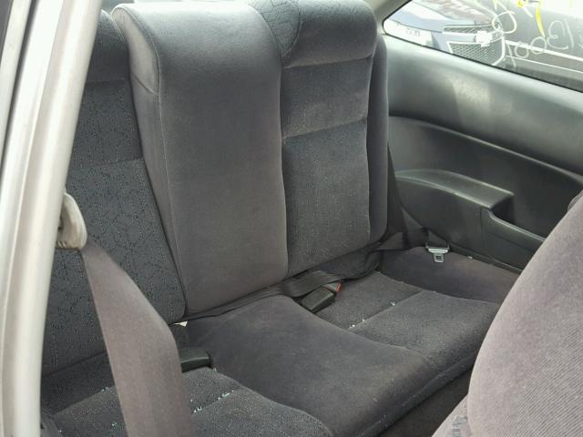 1HGEJ8250YL118698 - 2000 HONDA CIVIC EX 银色 照片 6